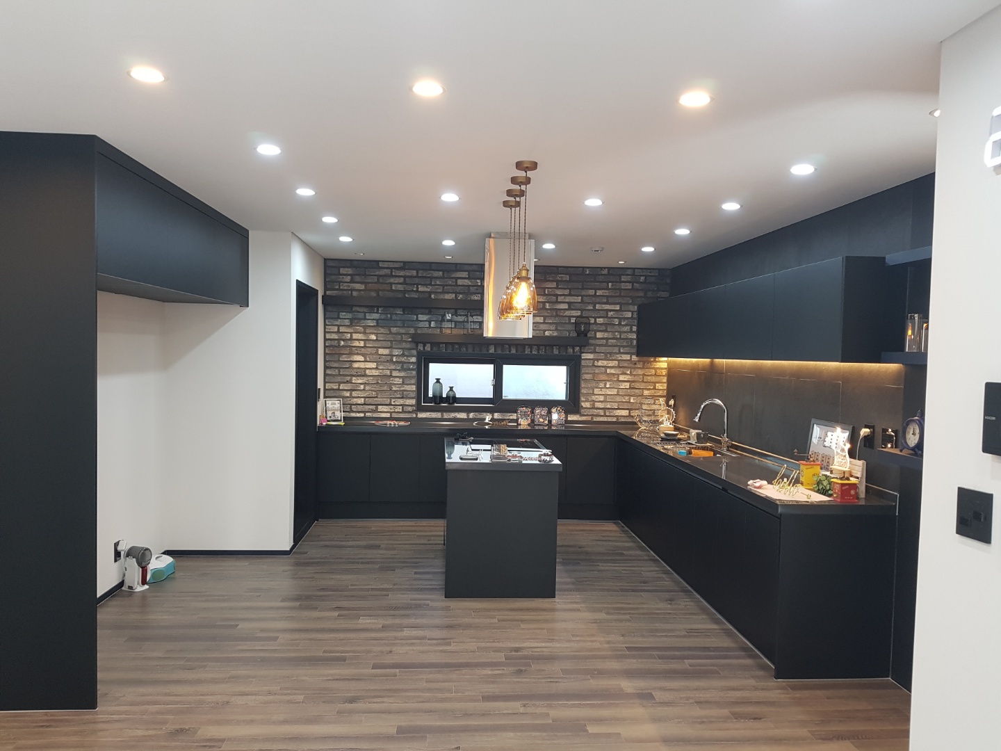 /user/t/totalhousing/editor/1910/035d92124a39d674c01591676cea1162_1571609997_0374.jpg 이미지크게보기