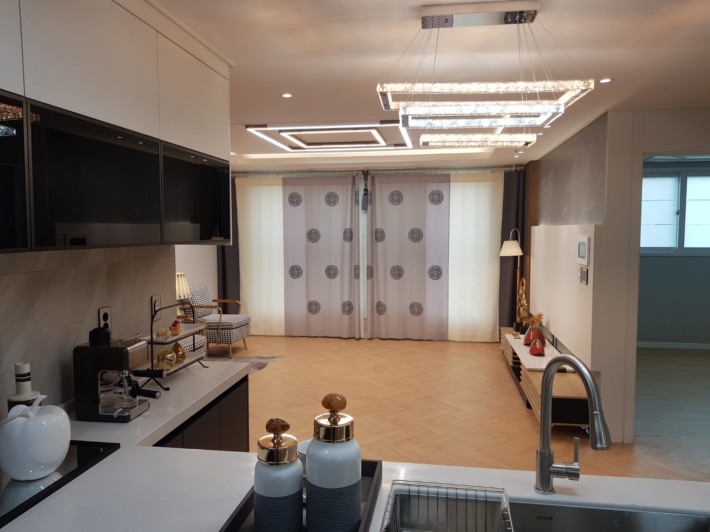 /user/t/totalhousing/editor/2105/646288ab44f3e33a02eca09779480bcb_1619843215_3905.jpg 이미지크게보기