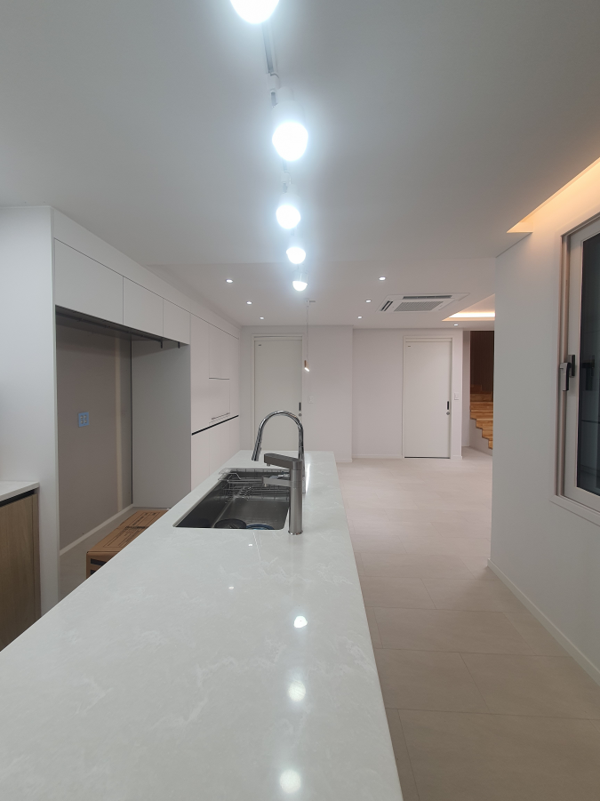 /user/t/totalhousing/editor/2203/77e1cf935de145f6082950695b19e233_1648028072_372.png 이미지크게보기